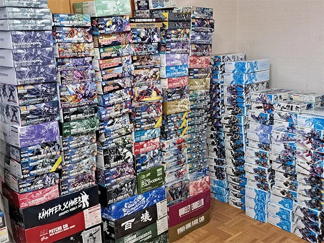 未組立ガンプラの山