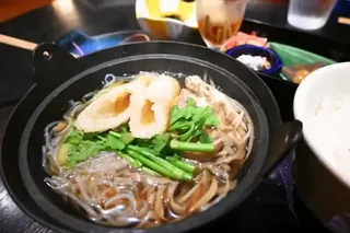 秋田県　比内地鶏きりたんぽ鍋