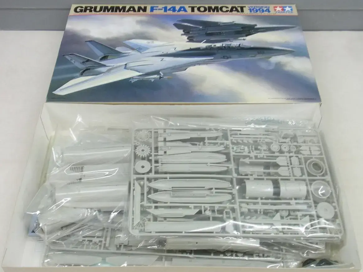 タミヤ　グラマン F-14A トムキャット バージョン 1994