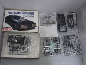 アオシマ 1/24 インターセプター