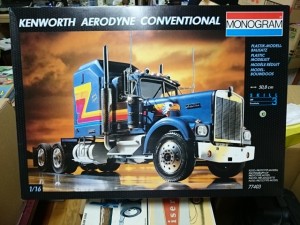 モノグラム 1/16 KENWORTH AERODYNE CONVENTIONAL