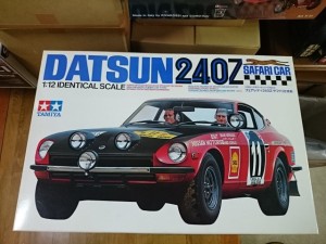 タミヤ 1/12 ダットサン 240Z サファリ仕様