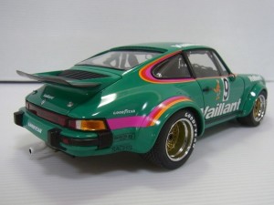 エグゾト 1/18 クレマー ポルシェ  934 RSR