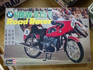 レベル 1/8 BMW R75/5 ロードレーサー