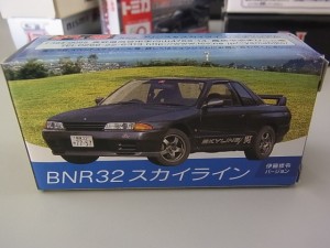 トミカ BNR32スカイライン〈伊藤修令バージョン〉