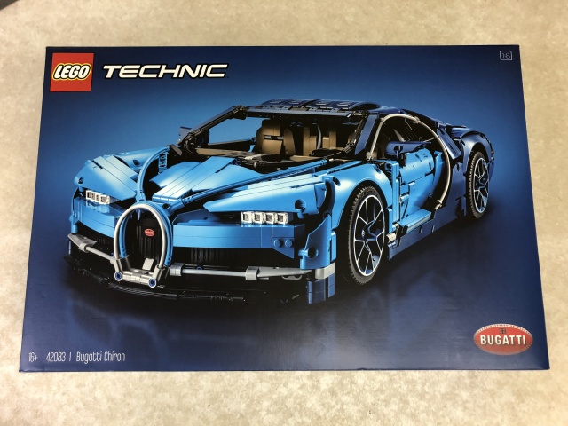 LEGO TECHNIC『BUGATTI Chiron』(42083)