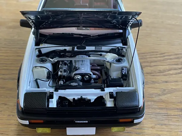 エンジン再現 1/24 AE86 トレノ ミニカー 車体のみ