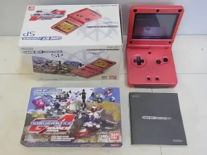 GBA　ゲームボーイアドバンスSP本体 SDガンダムGジェネレーションアドバンス シャア専用カラー（AGS-001）