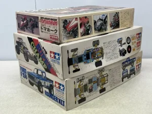 タミヤ 1/10 ファイティング・バギー、タミヤ フォードF-150レインジャーXLT、など未組立ラジコンを沖縄県那覇市より宅配買取にてお譲りいただきました