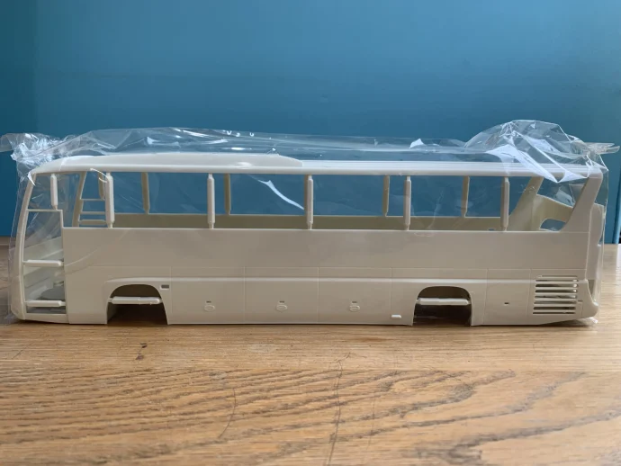 フジミ模型「1/32 アルピコ ハイランドバス 日野セレガ スーパーハイデッカー」