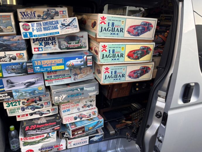 【出張】群馬県高崎市のプラモデル・ミニカー買取実績｜バンダイ「1/8　ジャガー  XK-E」、フランクリンミント「M4A3戦車シャーマン」など