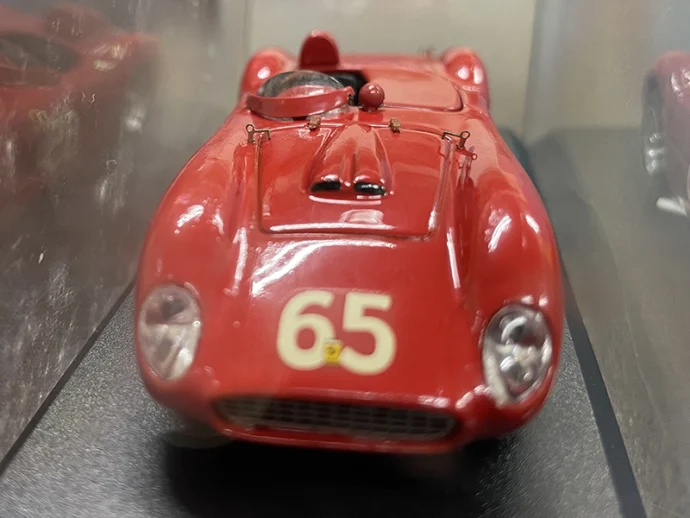 アートモデル フェラーリ 500 TR MONZA 1956 1/43フロント