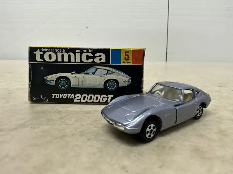 5：トヨタ2000GT　パッケージ＆本体