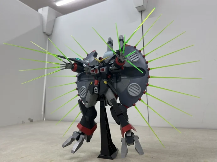 HG　デストロイガンダム