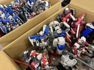 組立済みガンプラ　