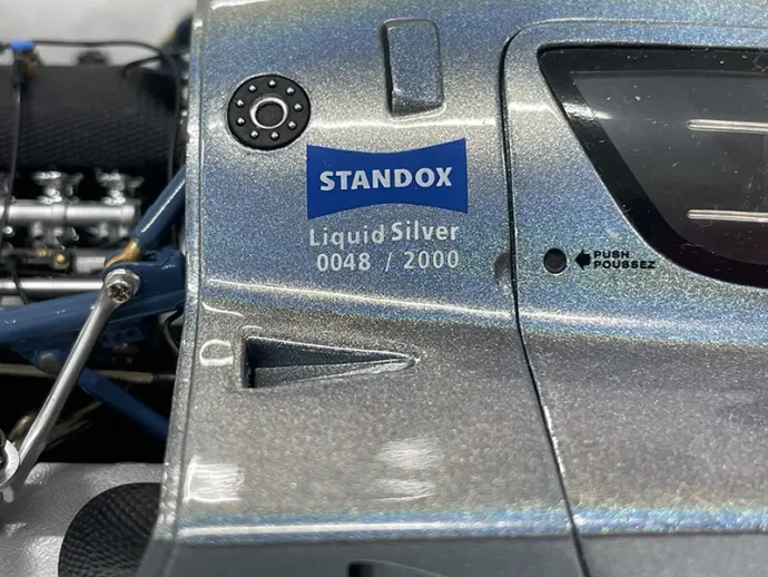1/18 EXOTO STANDOX Sauber Mercedes C9 Liquid Silver シリアルナンバー