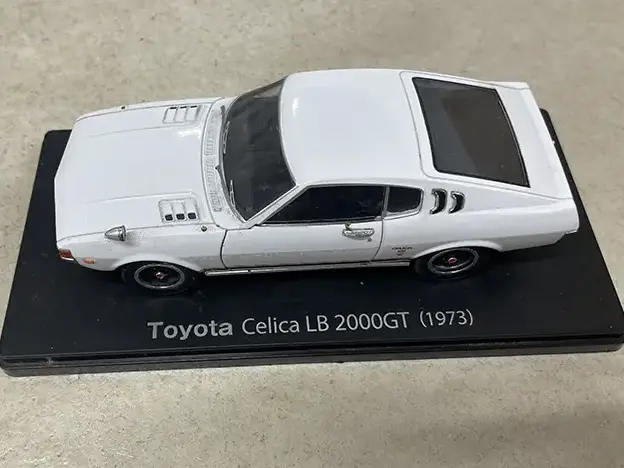 アシェット1/8 トヨタ セリカLB 2000GT ミニカー