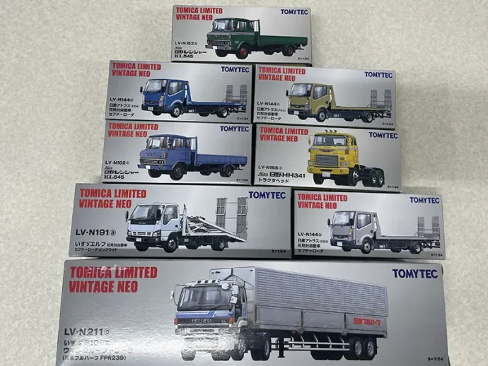 1/64 日野レンジャー、日産アトラス、日野トラクタヘッド、いすゞエルフほか