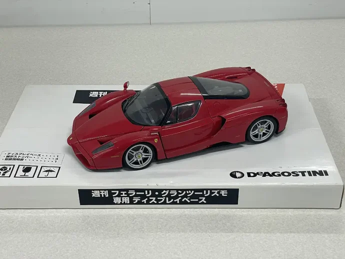 デアゴスティーニ 1/10 フェラーリグランツーリズモ エンツォ・フェラーリ 全体