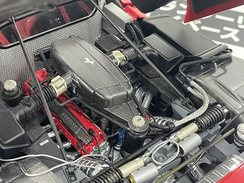 デアゴスティーニ 1/10 フェラーリグランツーリズモ エンツォ・フェラーリ エンジンルーム