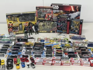 ミニカー。ヒーローフィギュアトップ画像