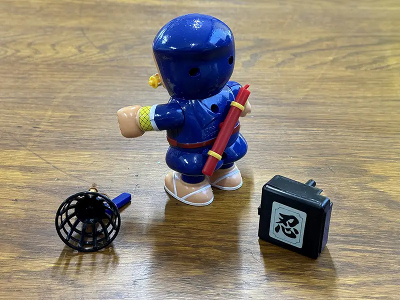 ヨネザワ ダイヤ合金 忍者ハットリくん　本体・付属品背面