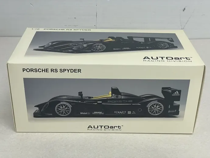 1/18　ポルシェRSスパイダー　パッケージ