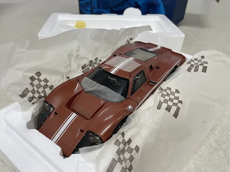 EXOTO 1/18 フォードGT40 Mk4 カッパ―メタリック