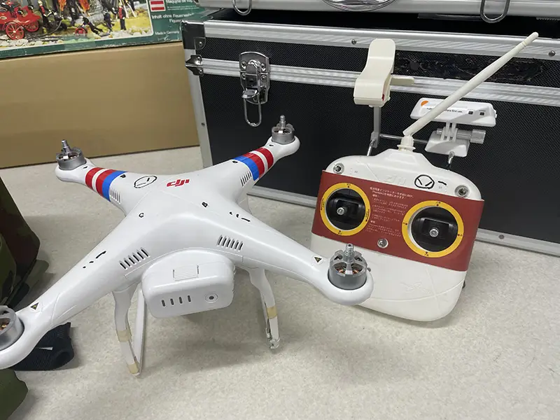 DJI PHANTOM2 VISION+　本体とプロポ