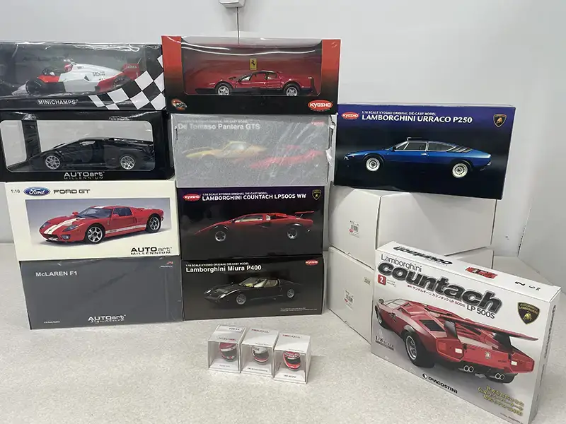 1/18ミニカーコレクショントップ画像