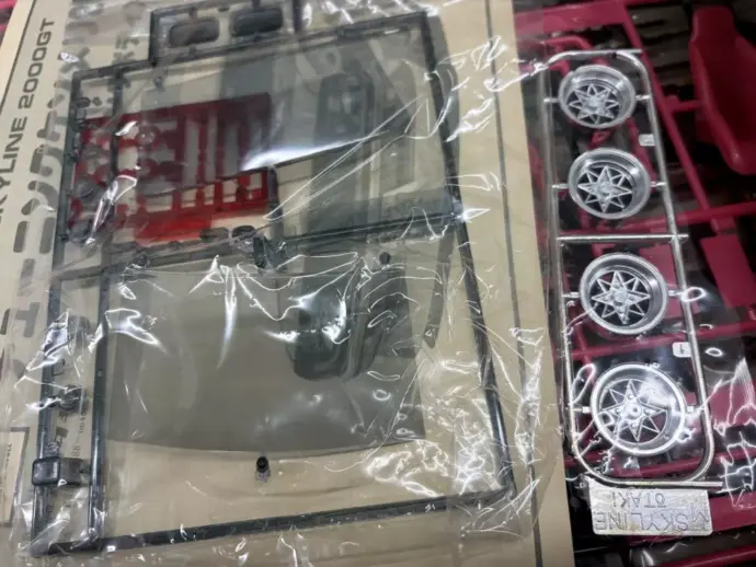 オオタキ 1/16 チューニングケンメリ2000GT