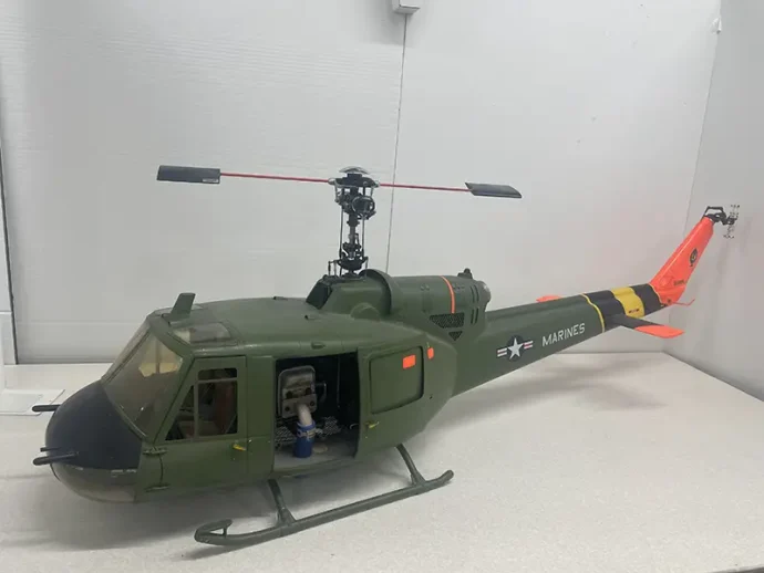 ヒロボー UH-1 イロコイス 本体