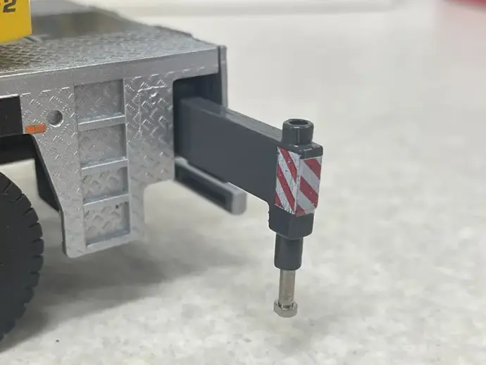 1/50 グローブ GMK4100L-2 アウトリガー