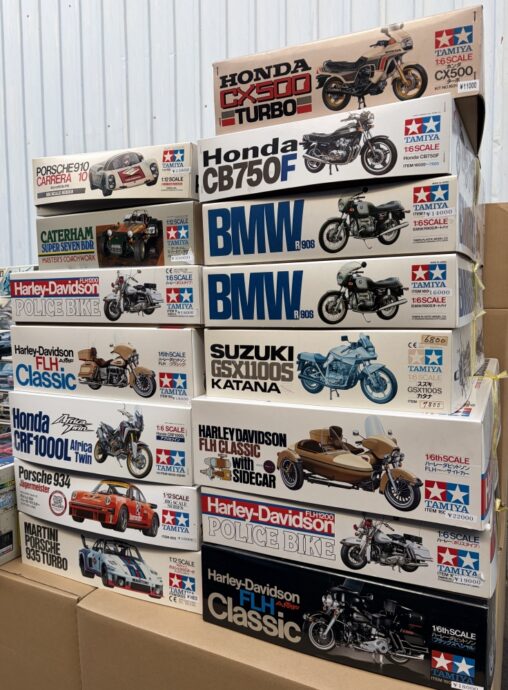 タミヤ 1/6 ハーレーダビッドソン FLH