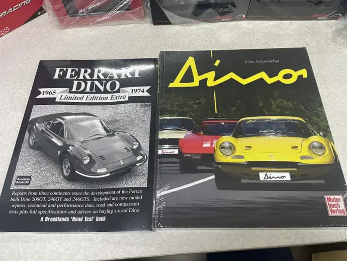 Dino Compendium by Matthias Bartz