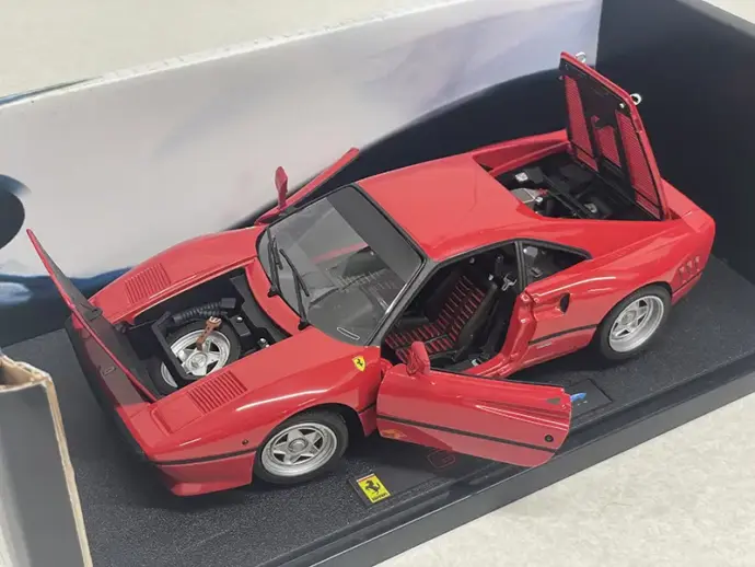 ホットウィールエリート 1/18　フェラーリGTO　2