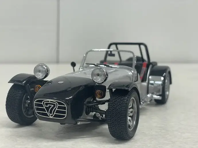 京商　1/18ケータハム スーパーセブン サイクルフェンダー　3