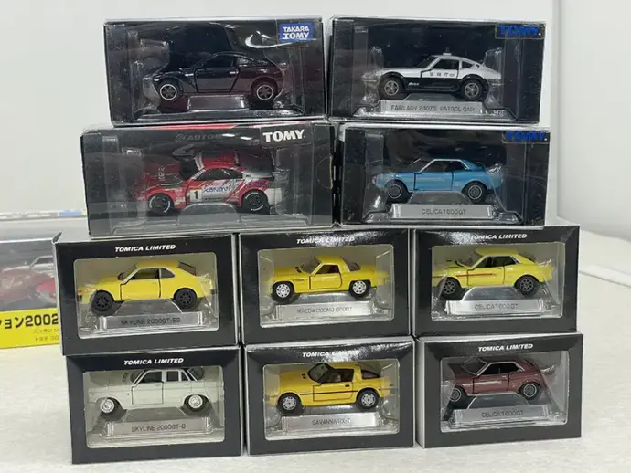 トミカリミテッド