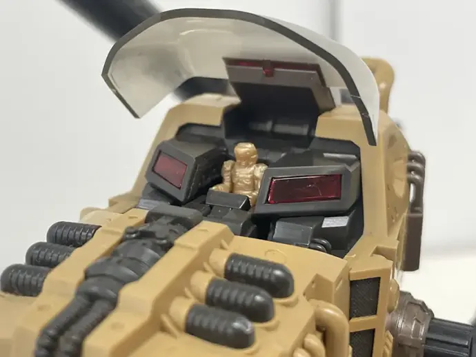 HMM ゴジュラス・ジ・オーガ　コックピット