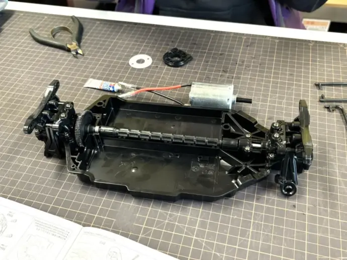 TT-02D 組み立て04