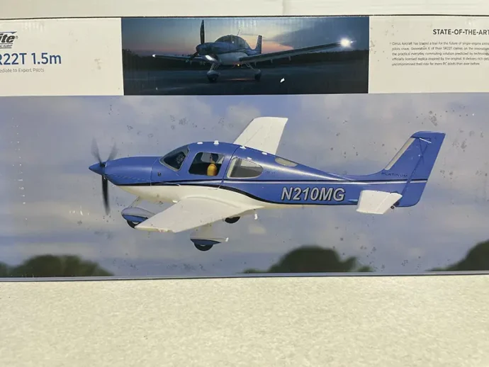 Freewing AL37 AIRLINER  本体写真