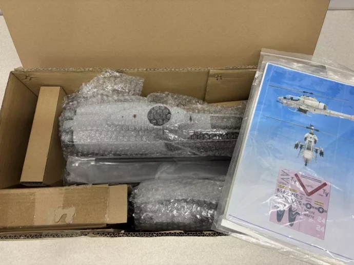 ROBAN MODEL 470 AH-1W SRF Super Cobra GLAY KIT