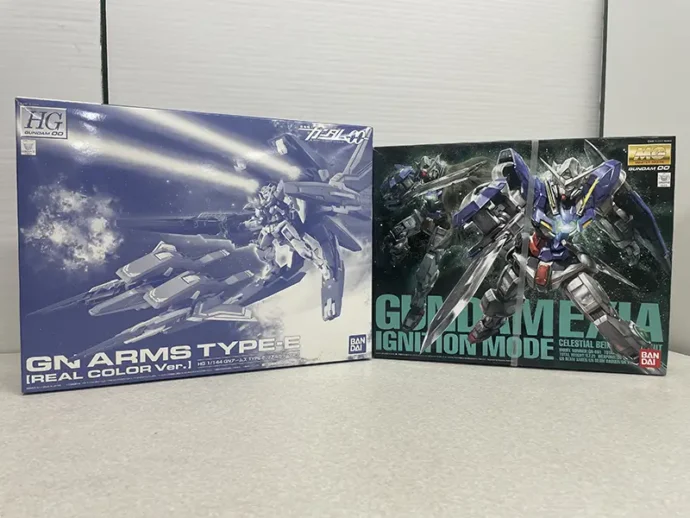 MG ガンダムエクシア イグニッションモード/HG GNアームズ TYPE-E　リアルカラーVer.