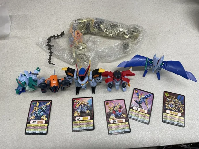 鋼衣5体セット パーツ並び