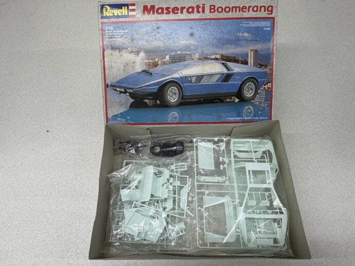 レベル 1/16 マセラティ ブーメラン 7476
