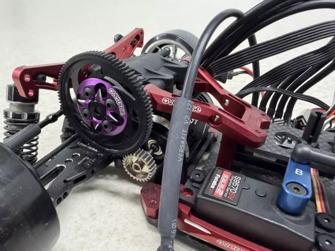 OVERDOSE XEX spec.R シャーシキット