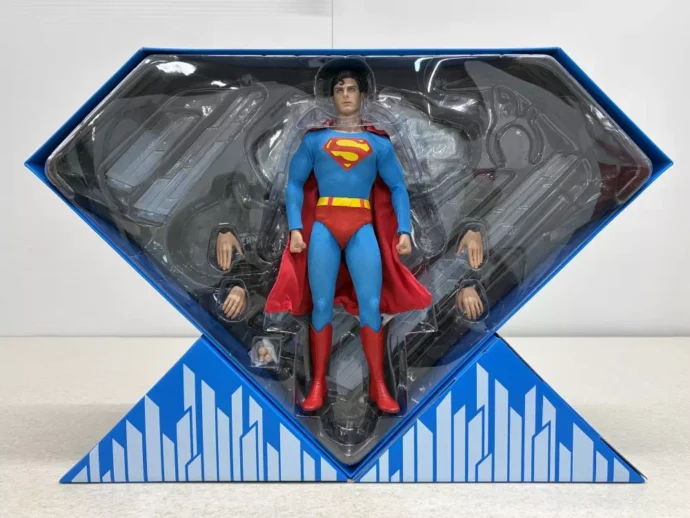 ホットトイズ 1/6 ムービー・マスターピース スーパーマン