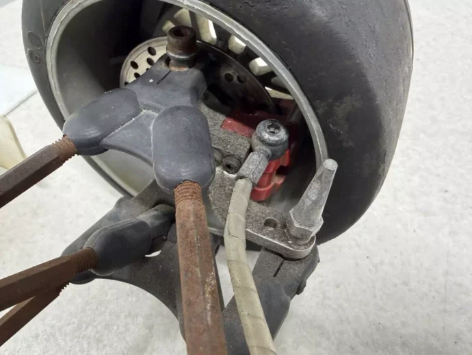 FG 1/5 Formula-1 油圧ディスクブレーキ搭載