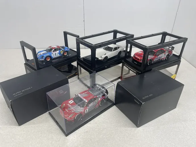 1/18　京商 アルピーヌA110、オートアート フェアレディZ432