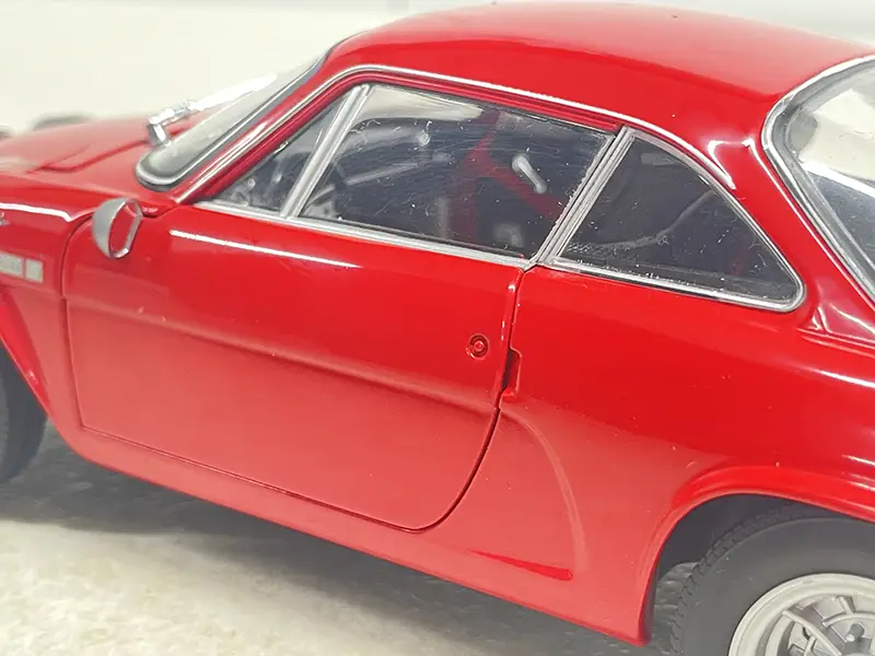 京商 1/18 アルピーヌ ルノー A110 1600S レッド サイド
